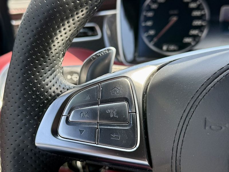 Mercedes-Benz Třídy S (2017) 500 4MATIC kupé - fotka 29 z 57