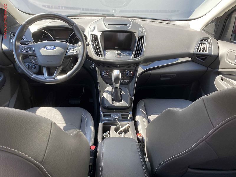 Ford Kuga (2017) 2.0 TDCi 4x4, Titanium, AT - fotka 8 z 18