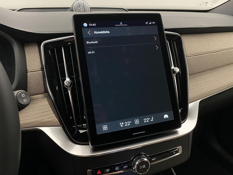 Volvo XC90 (2026) T8 AWD Plug-in DARK PLUS 7m - fotka 66 z 78