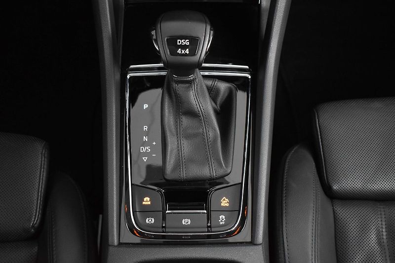 Škoda Kodiaq TDI 147kW L&K*TAŽNÉ*WEBASTO*ČR - fotka 25 z 52