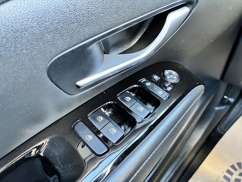 Hyundai Tucson 1,6T-GDi 110kW SMART  - fotka 20 z 27