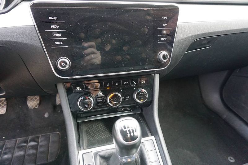 Škoda Superb (2020) 2.0 NOVÉ  V ČR - fotka 10 z 30