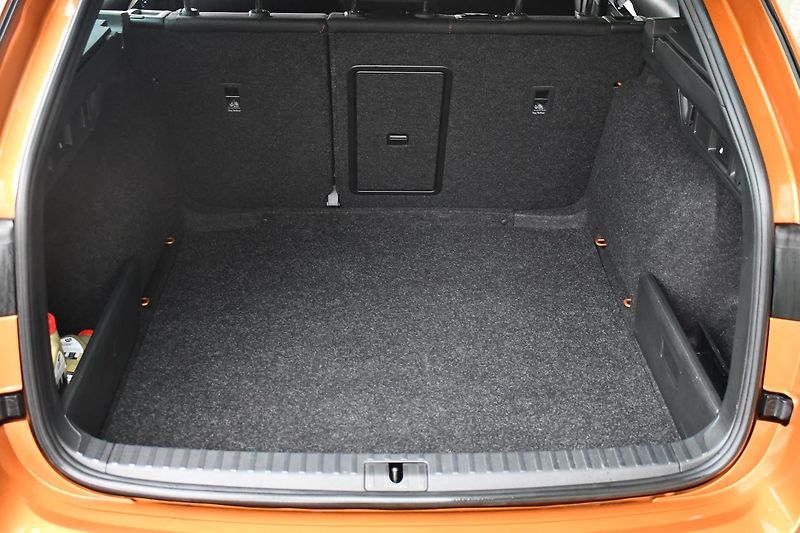 Škoda Octavia 2.0TDi RS DSG 1M ČR - fotka 36 z 39
