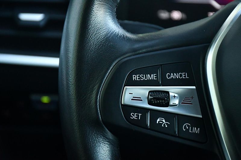 BMW i4 eDrive40 NAV REZERVACE - fotka 23 z 41