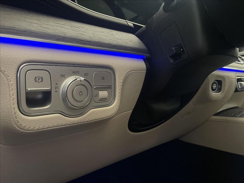 Mercedes-Benz GLE 400d 4MATIC kupé AMG Line Nigh - fotka 11 z 22