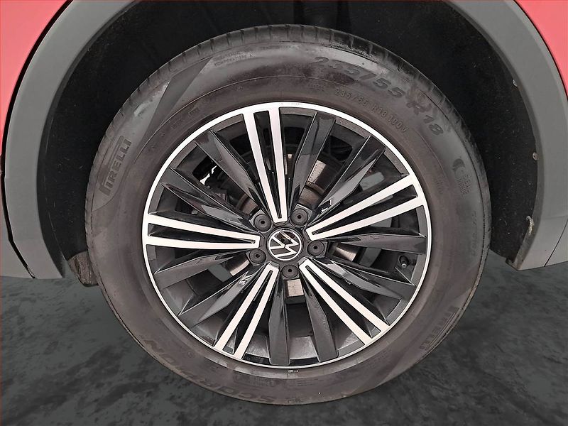 Volkswagen Tiguan (2022) 1.5 TSI - fotka 15 z 16