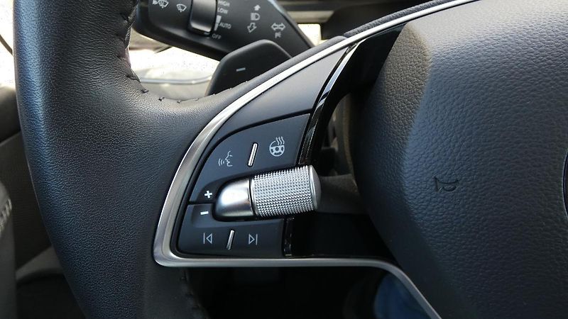 Škoda Kodiaq Exclusive Selection 142 kW 4x4 - fotka 12 z 31