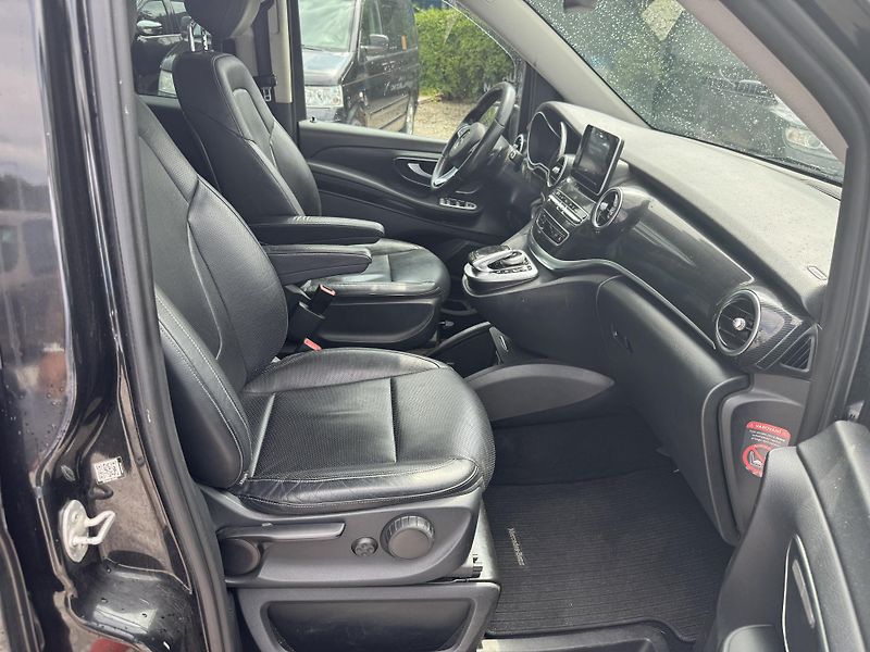 Mercedes-Benz Třídy V (2015) V 250D,4MATIC,BLUETEC - fotka 25 z 32
