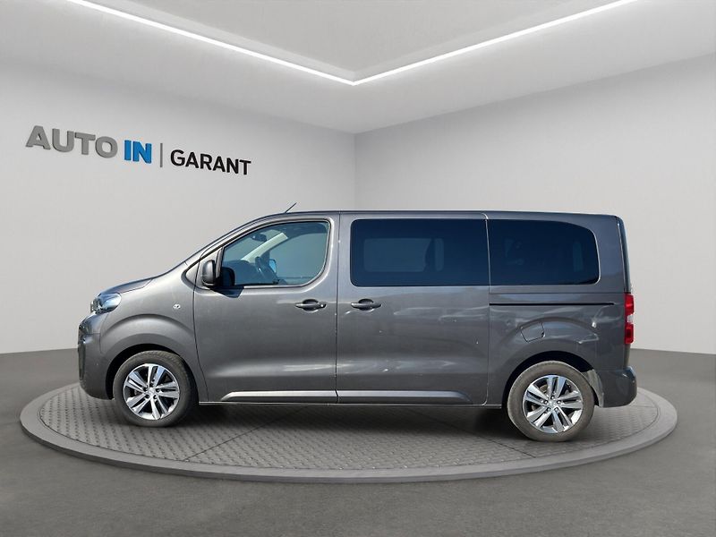 Peugeot Traveller (2021) ALLURE L2 2.0 BlueHDi 106kW, Č - fotka 3 z 29