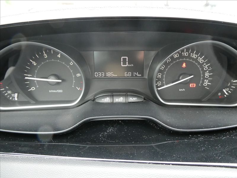 Peugeot 208 1,2 PureTech 61kW Active,2xkol - fotka 26 z 37