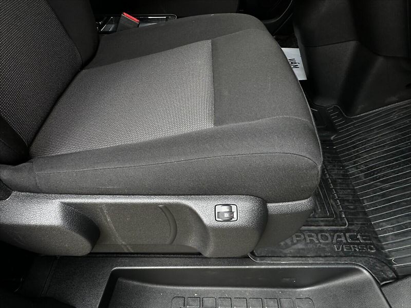 Toyota ProAce 2,0 D-4D 130kW-8AT-L1-CZ-DPH! - fotka 14 z 42