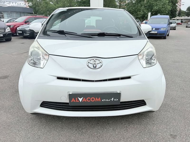 Toyota iQ 1.0 automat - fotka 3 z 22