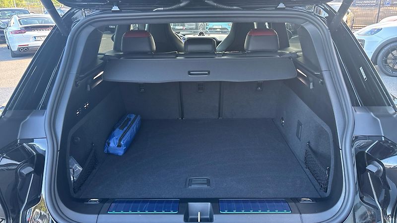 Porsche Cayenne Turbo Electric - fotka 23 z 25