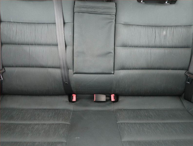 Audi A6 (1998) Basis 2.5 TDI , po STK, Tažné - fotka 10 z 17