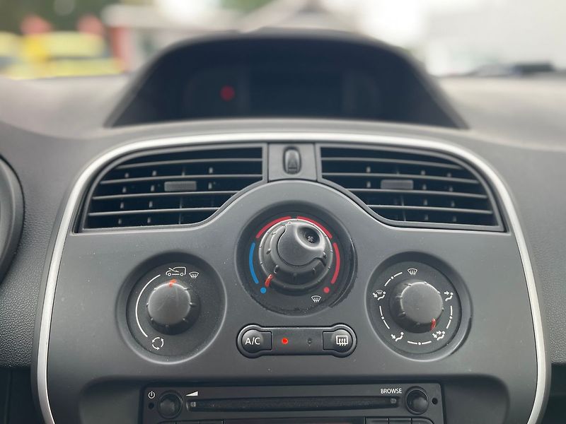 Renault Kangoo 1.5DCI 70KW*5.Míst*ČR* - fotka 25 z 31