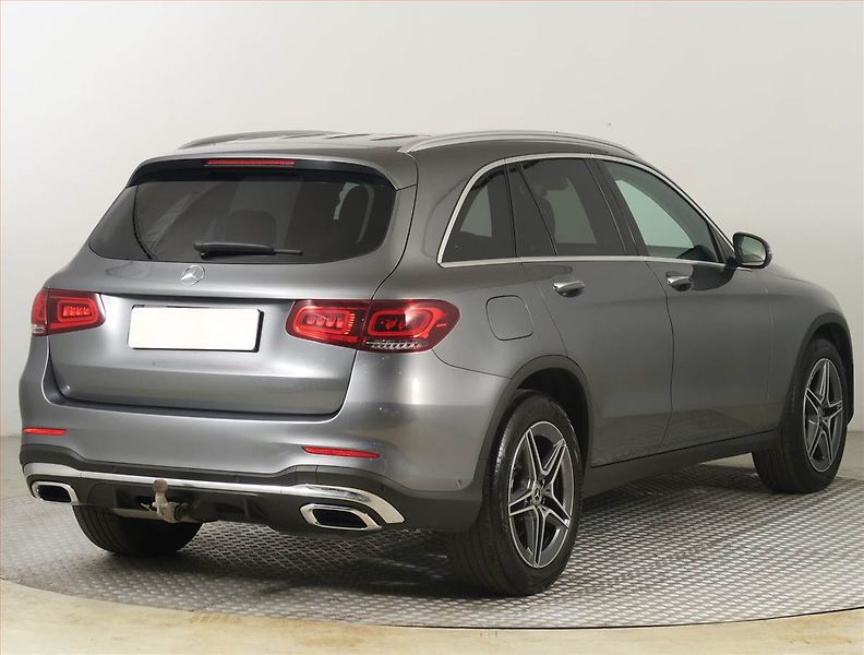 Mercedes-Benz GLC (2020) AMG line 300 d 4MATIC - fotka 5 z 26