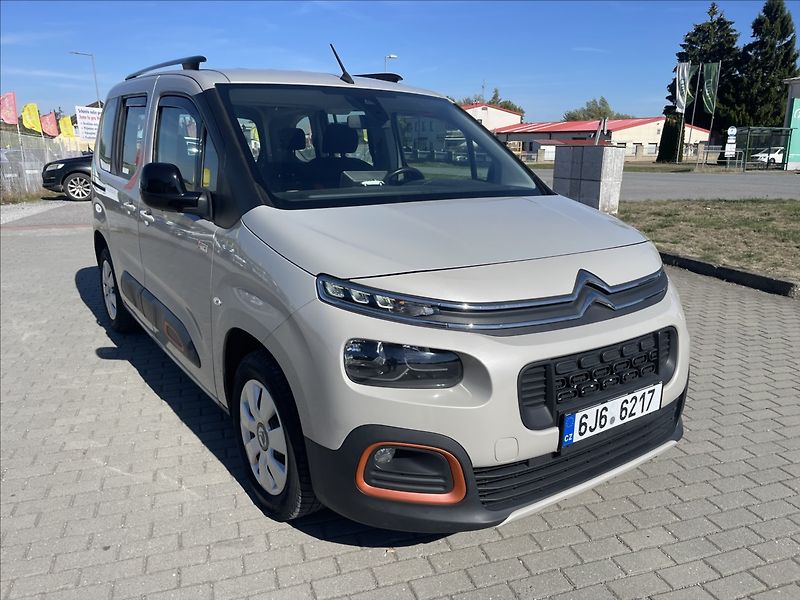 Citroën Berlingo 1,5 BlueHDi 96kw XTR Tažné Kli - fotka 35 z 35