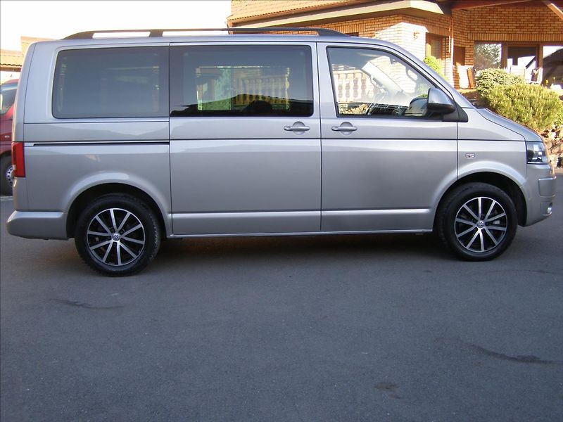 Volkswagen Multivan 2,0   2xsoupacky 180 PS - fotka 7 z 41