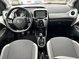 Toyota Aygo 1,0 VVTi x-play - náhled 9