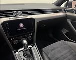Volkswagen Passat 2,0 R-LINE DSG 4X4 VC DCC PANO - náhled 14