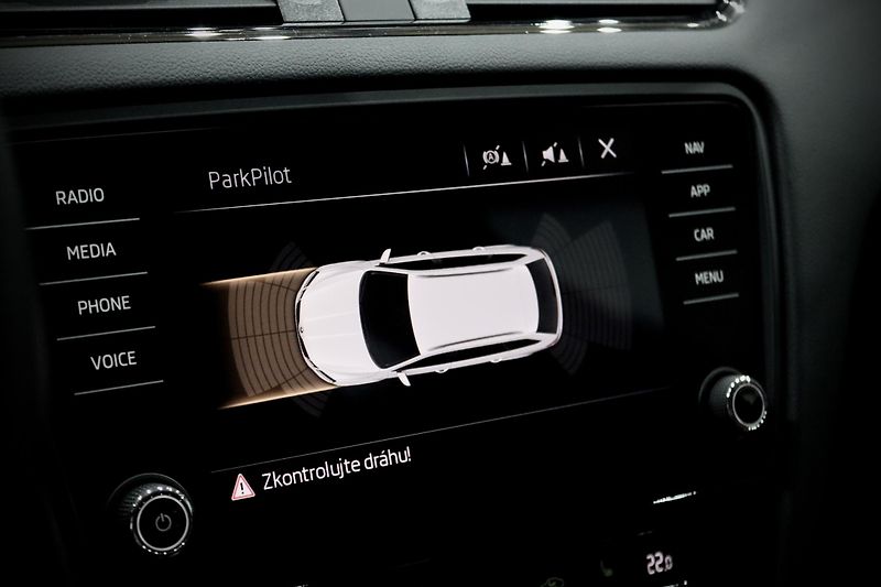 Škoda Octavia 3 FL Combi 1.4 TSI 110 kW - fotka 25 z 31