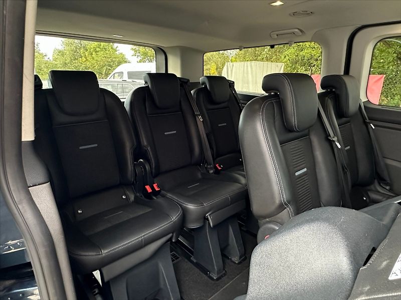 Ford Tourneo 2,0 TDCi 136kW 8MÍST AUTOMAT - fotka 16 z 48