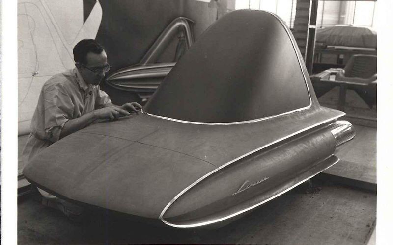 Curtiss-Wright Model 2500 Air Car.