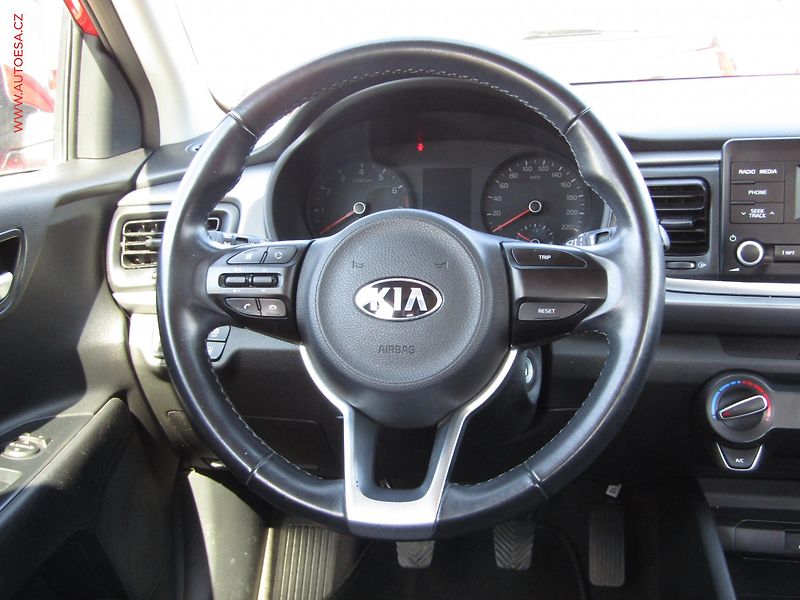 Kia Rio (2019) 1.2i, ČR - fotka 13 z 16