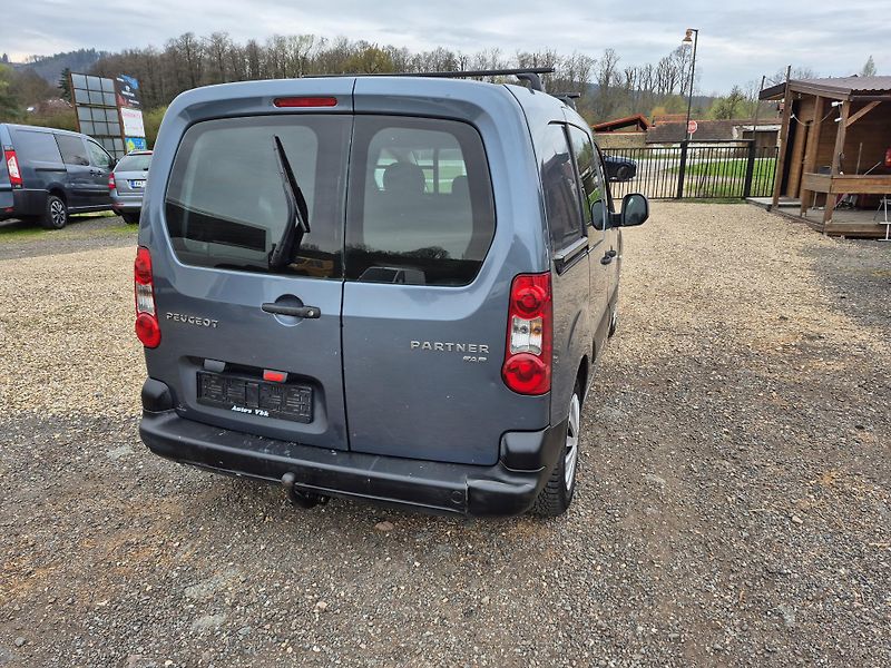 Peugeot Partner (2009) 1.6Hdi 3místa - fotka 10 z 22