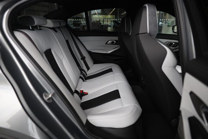 BMW M3 Competition xDrive Sedan - fotka 6 z 19
