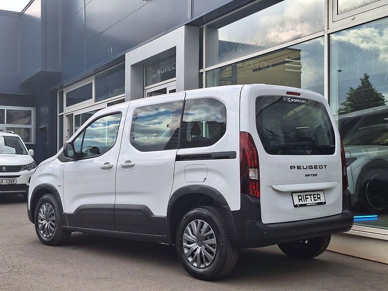 Peugeot Rifter (2026) ALLURE 1.2 TURBO 110k MAN6 - fotka 4 z 23
