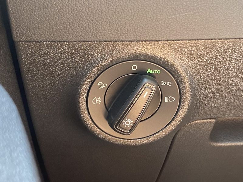 Škoda Karoq 2.0TSi, ČR, Sportline,DSG, 4x4 - fotka 28 z 33