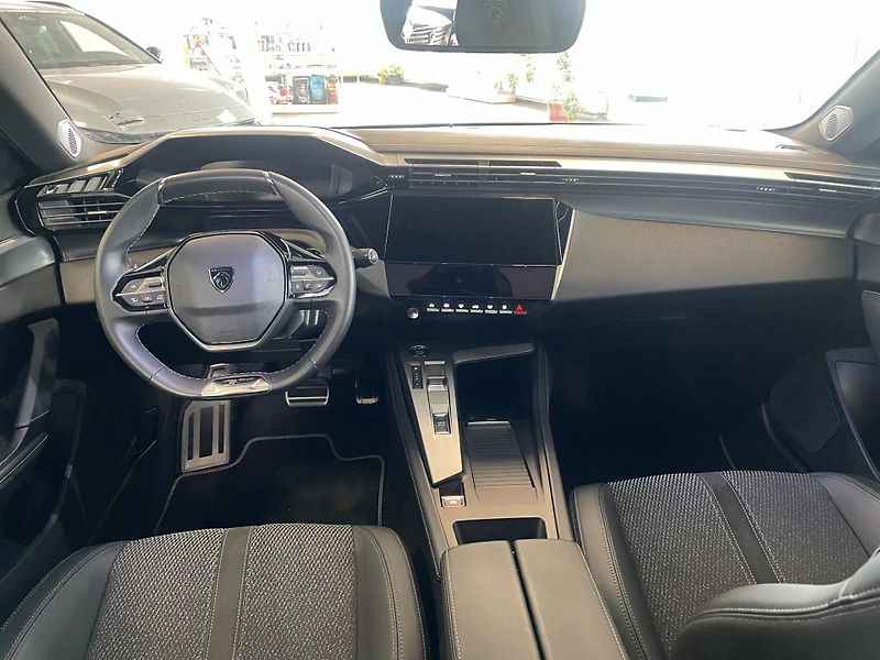 Peugeot 408 (2025) GT Plug-in Hybrid 225k e-EAT8 - fotka 5 z 6