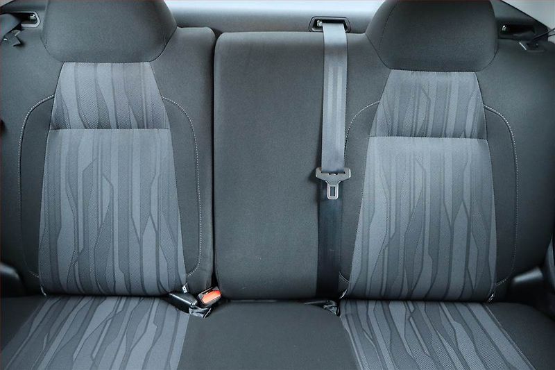 Peugeot 301 (2014) 1.2 VTi, Automat, Serv.kniha - fotka 10 z 17