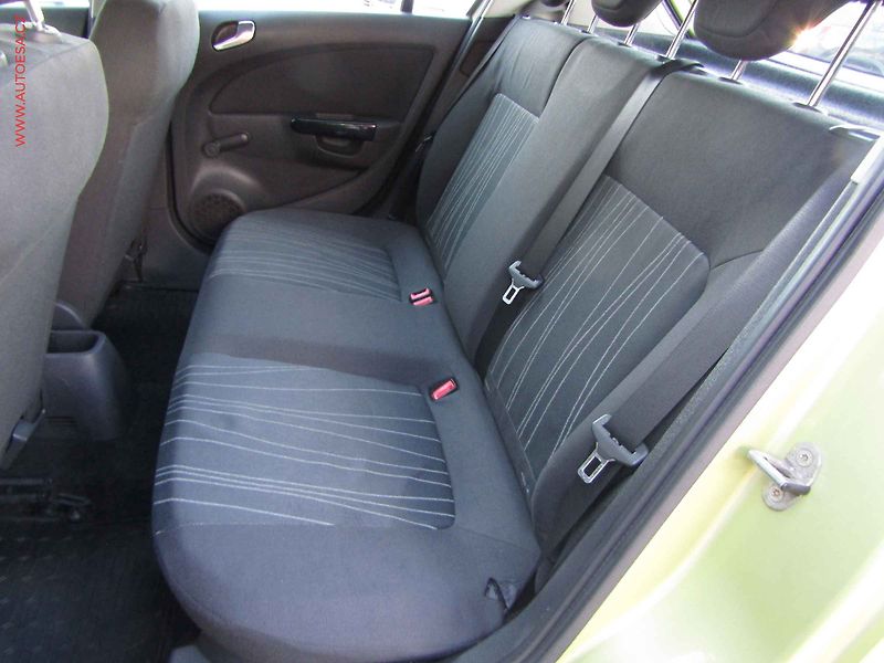 Opel Corsa (2007) 1.2 T, ČR - fotka 10 z 16