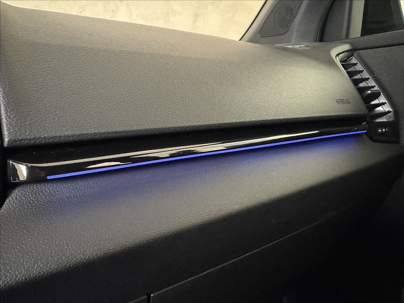 Škoda Karoq 2,0 TDi  DSG 4x4 Sportline LED - fotka 41 z 44