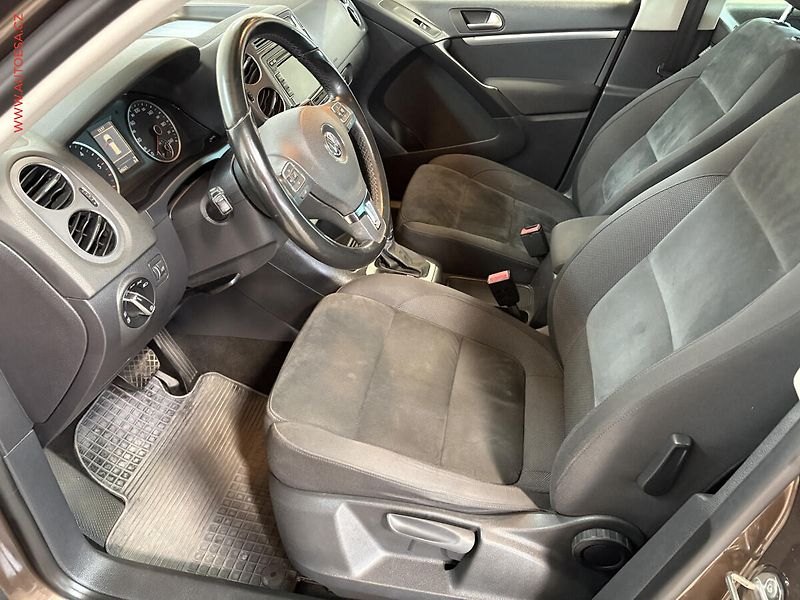 Volkswagen Tiguan (2011) 2.0 TDi 4x4, ČR, Sport, DSG - fotka 9 z 16