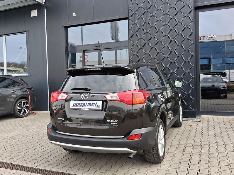 Toyota RAV4 PREMIUM 2.2 D-CAT 4x4 110 kW - fotka 3 z 32
