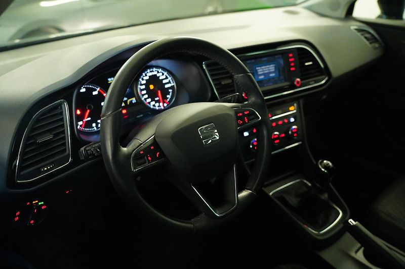 Seat Leon - fotka 14 z 27