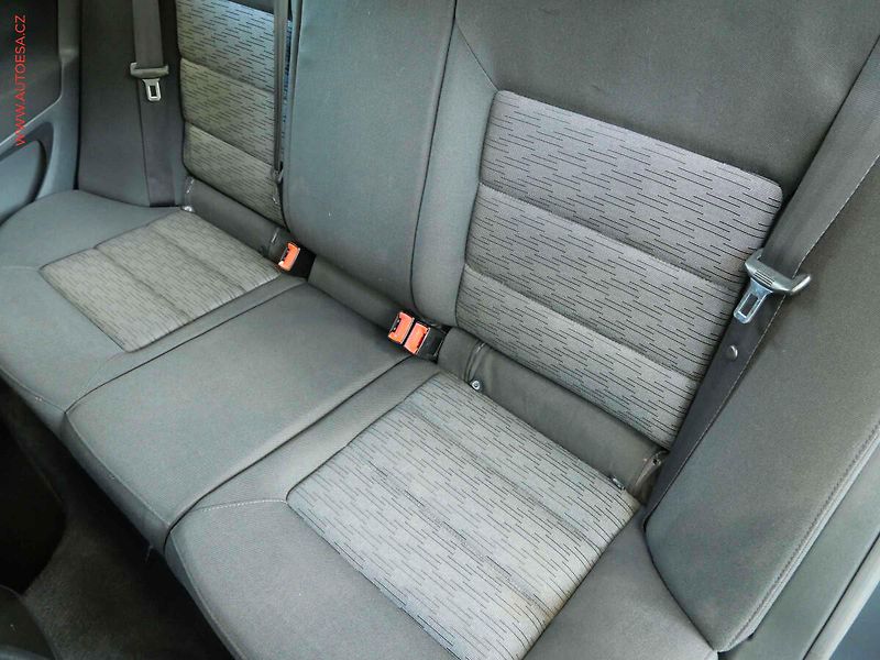 Škoda Octavia (2011) 1.6 TDi, ČR, AC, temp. STK7 - fotka 10 z 18