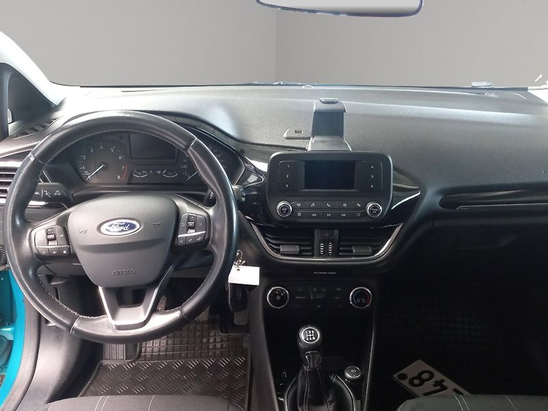 Ford Fiesta (2017) 1.1i 52kW, ČR, 1MAJ, tažné - fotka 10 z 15