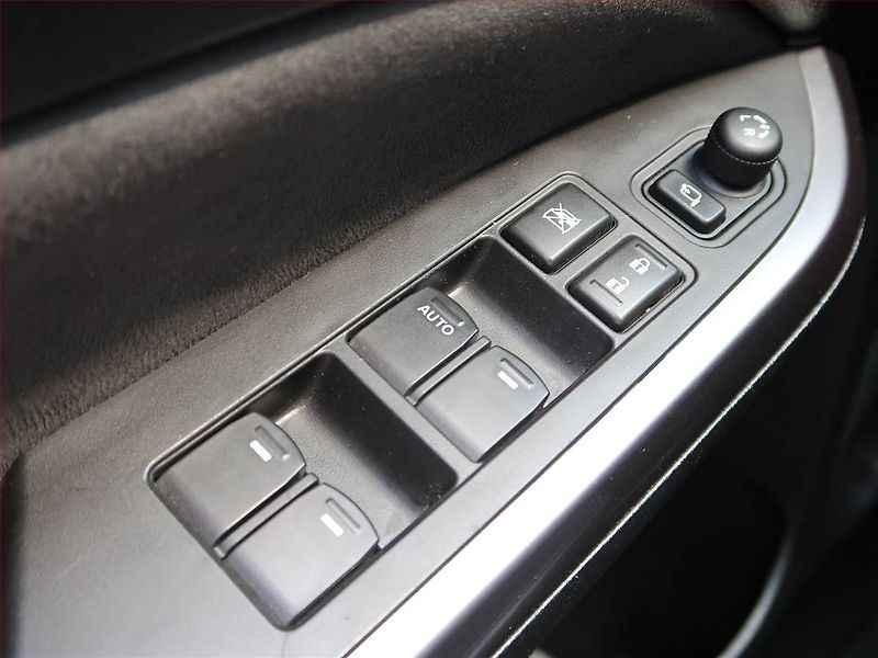 Suzuki Vitara (2020) Elegance 1.4 BoosterJet - fotka 17 z 18