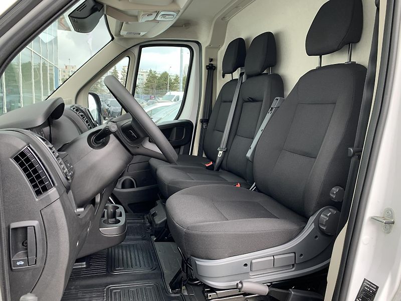 Toyota ProAce MAX L3H2 ACTIVE 2.2 D-4D 103kW - fotka 6 z 18