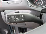 Volkswagen Golf (2011) 1.6 TDi, Panor, výhřev sed - náhled 18