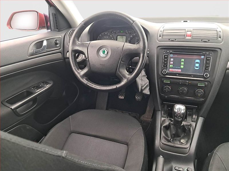 Škoda Octavia (2006) 1.9 TDI, po STK, jezdí výborně - fotka 7 z 18