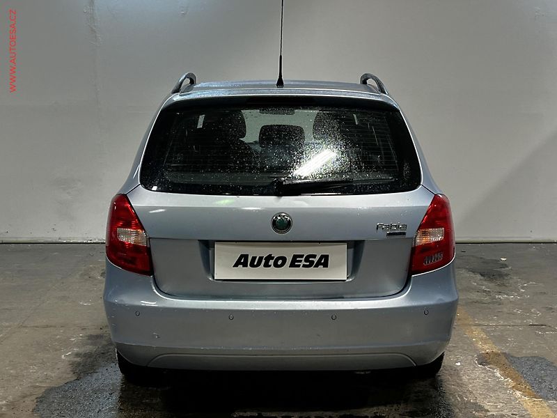 Škoda Fabia (2010) 1.2 TSI, ČR, Elegance - fotka 5 z 15
