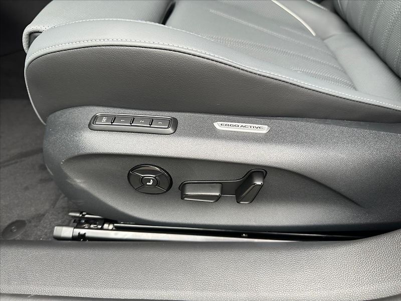 Volkswagen Passat (2024) 2,0 TDI 7DSG  Elegance - fotka 15 z 22