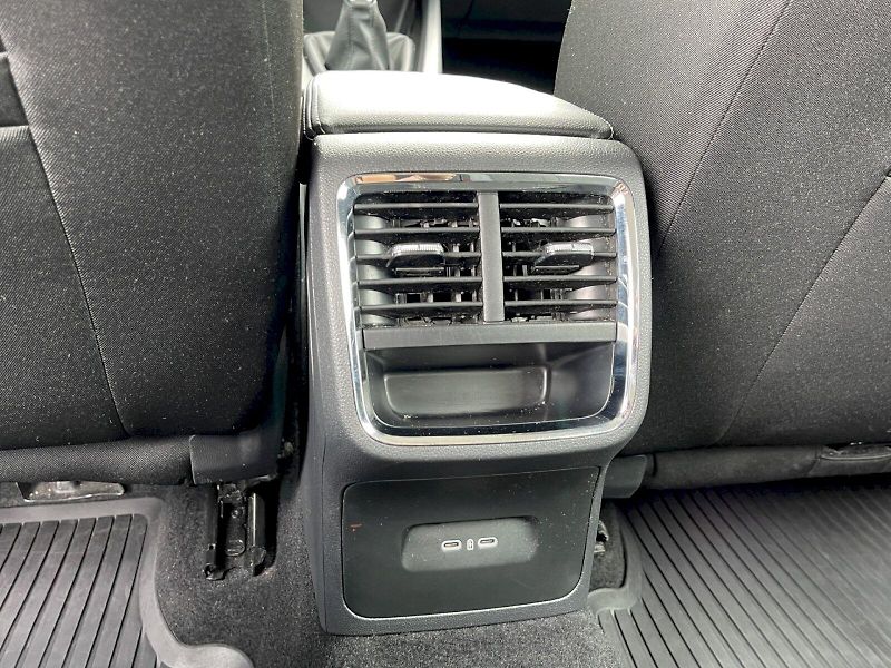 Škoda Octavia (2023) 1.5 TSI 110kW Style Plus Combi - fotka 26 z 35
