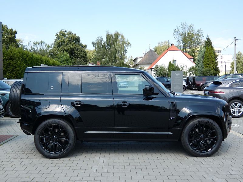Land Rover Defender 110 4,4 OCTA P635 - fotka 6 z 46