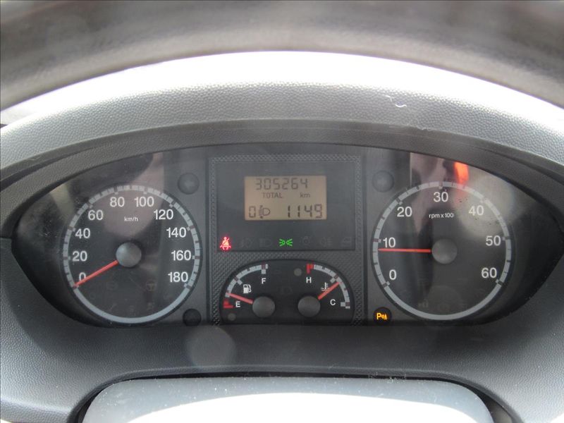 Citroën Jumper 2,2 HDi 88kW L2H2 - fotka 11 z 29